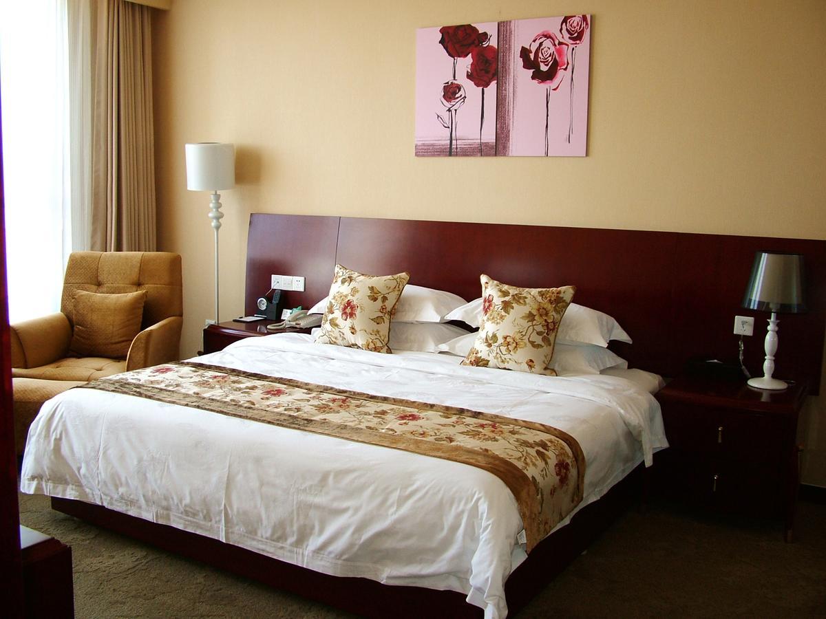 Fuxing Oriental Boutique Hotel Chifeng Habitación foto
